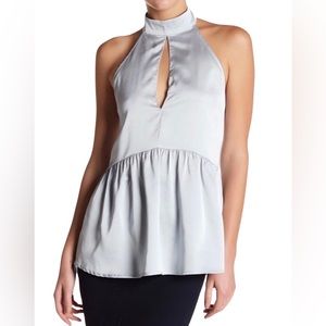 🛍️ NWT  Silver Halter Style Top Sz M